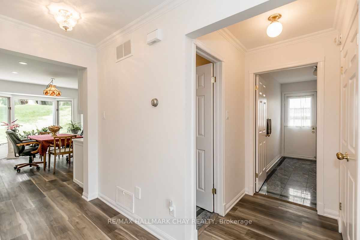 18 Valley Drive