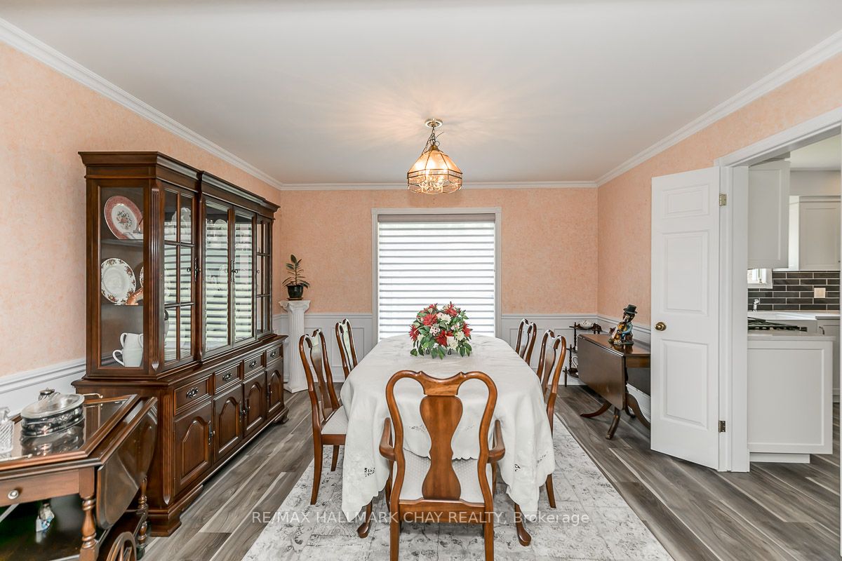 18 Valley Drive