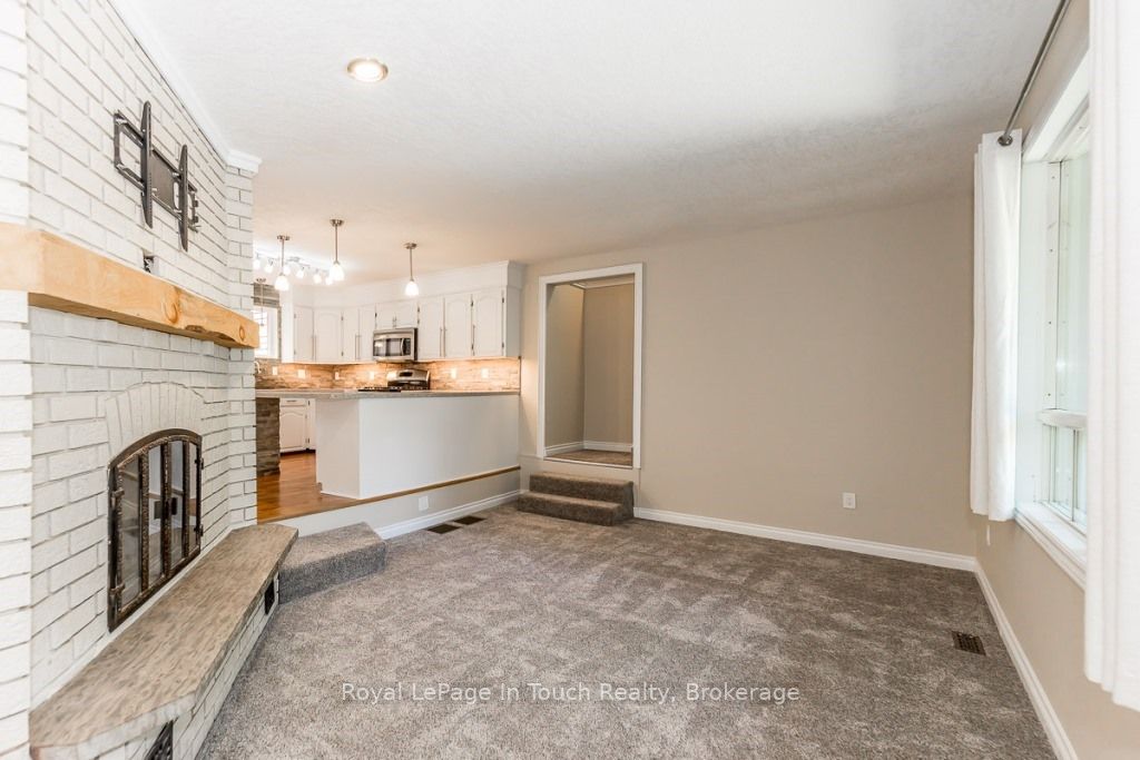 Listing S6671580 - Large Photo # 11