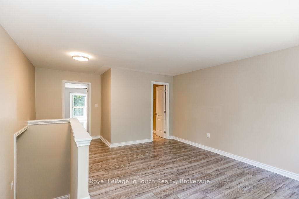 Listing S6671580 - Large Photo # 23