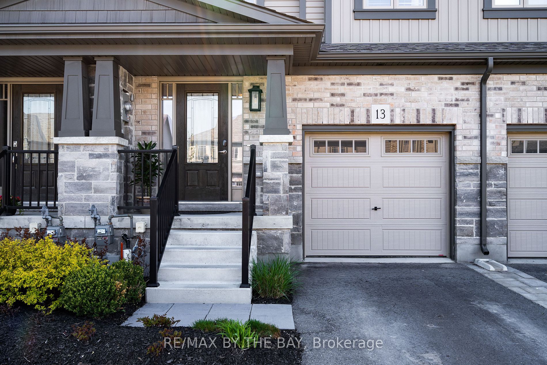 13 Foley Cres