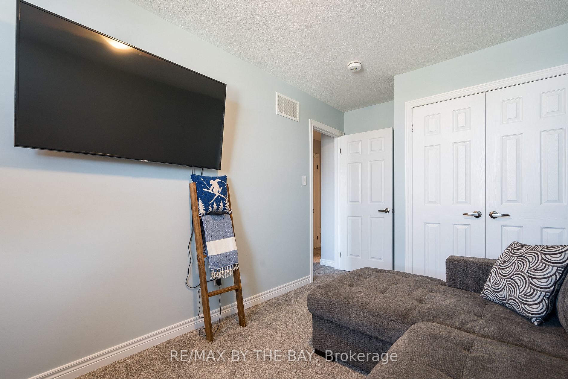 13 Foley Cres