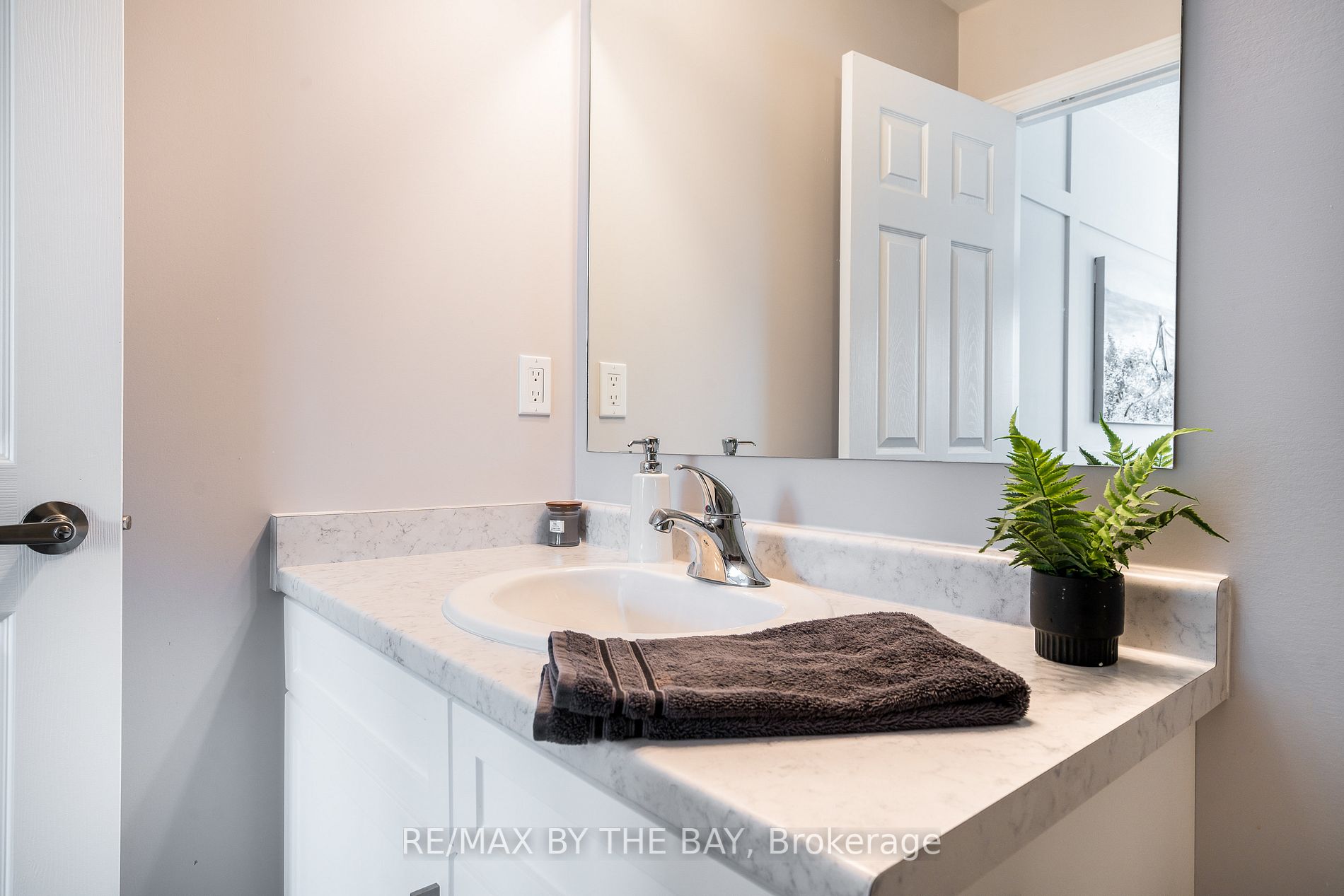 13 Foley Cres