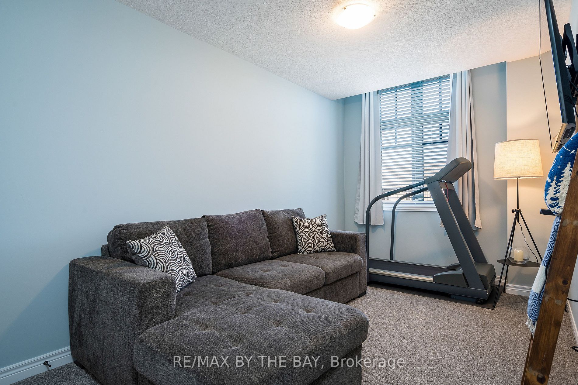 13 Foley Cres