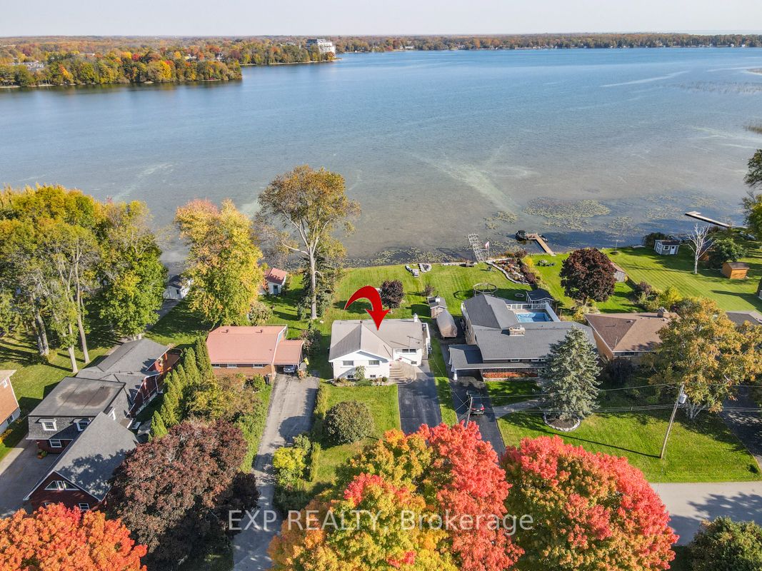 Listing S6673582 - Large Photo # 1