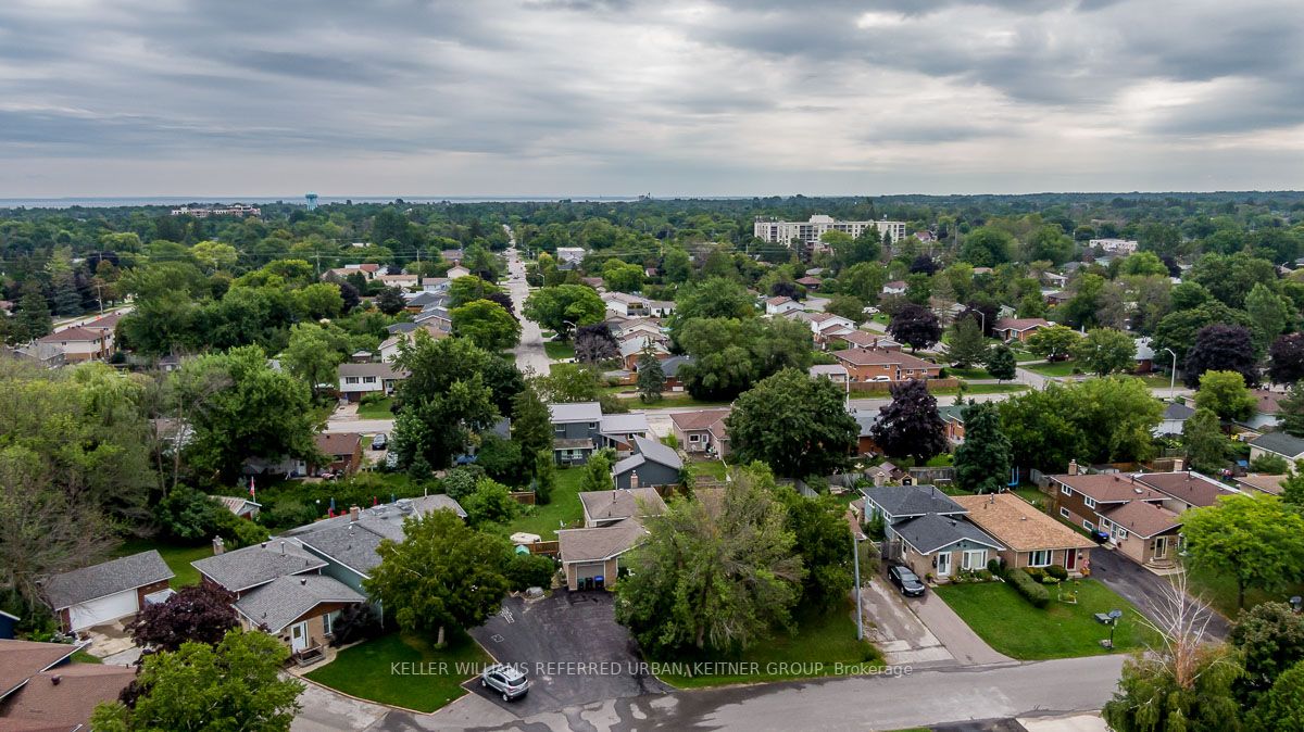 62 Courtice Crescent