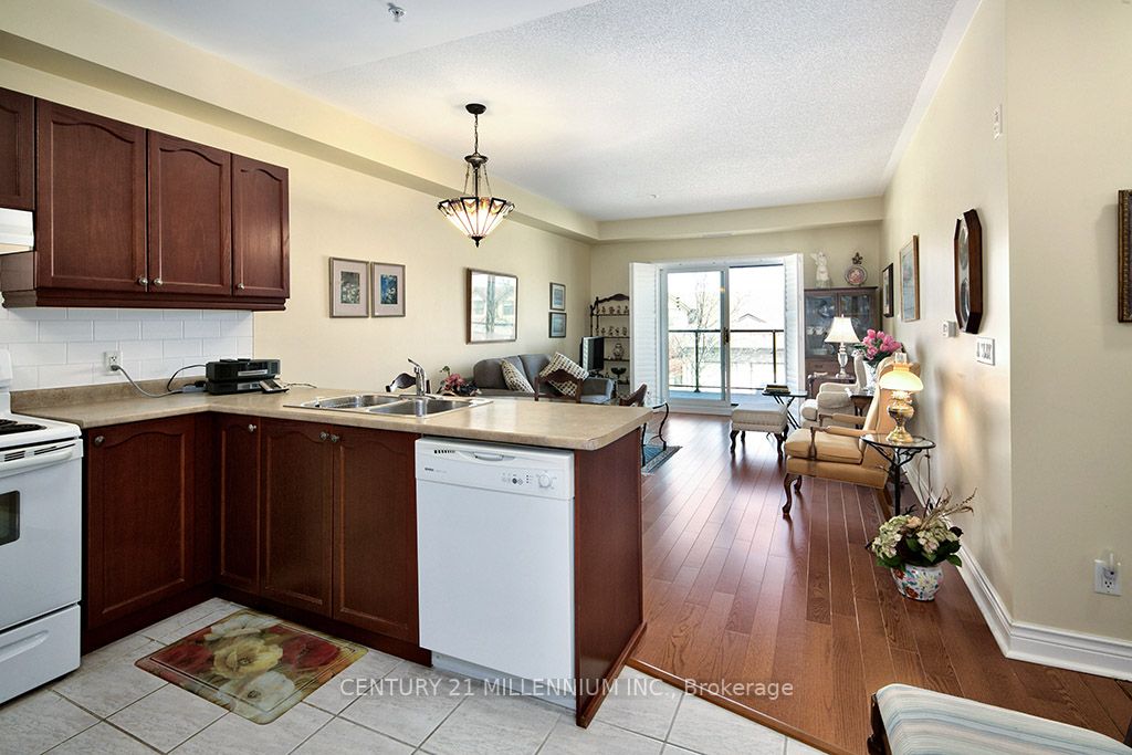 91 Raglan St, #204