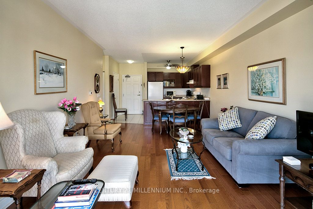 91 Raglan St, #204