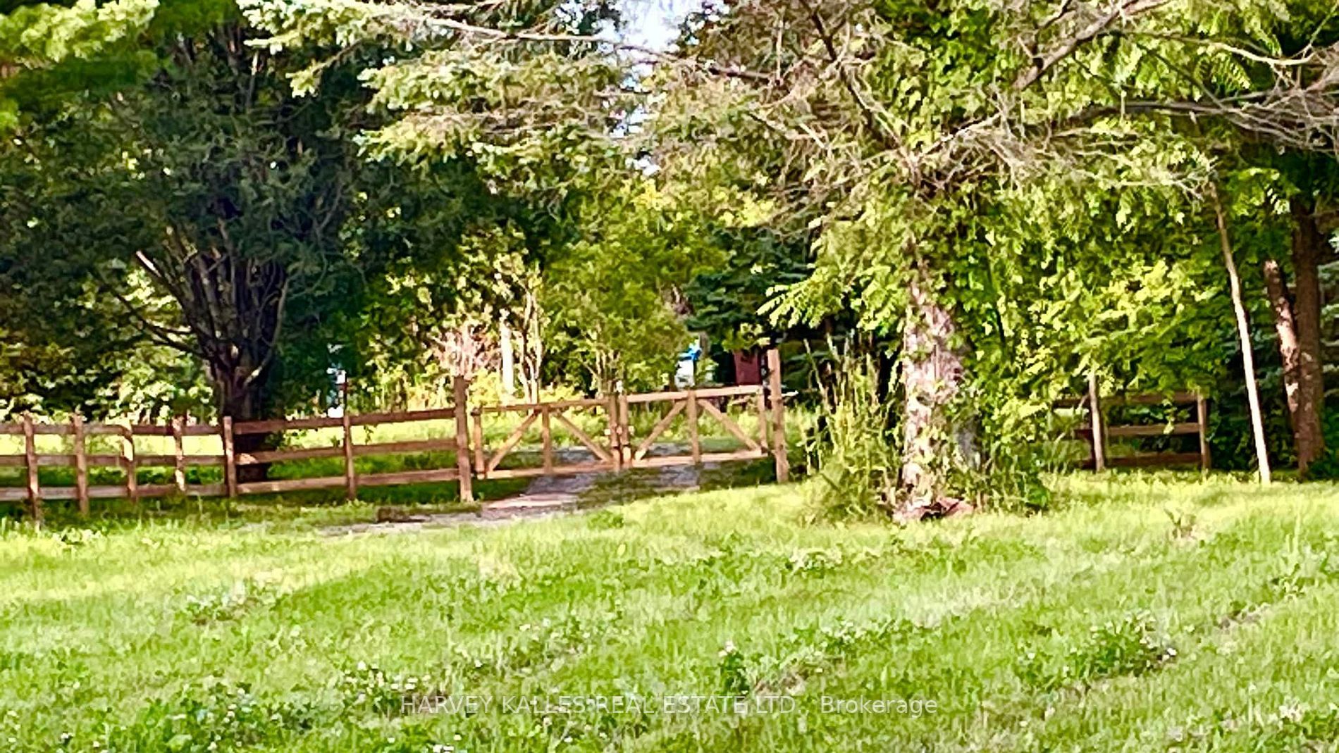 5766 Penetanguishene Rd