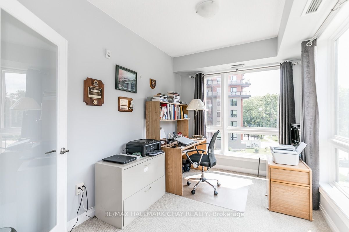 306 Essa Rd, #302
