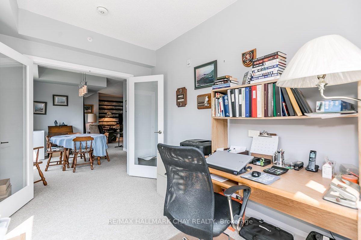 306 Essa Rd, #302