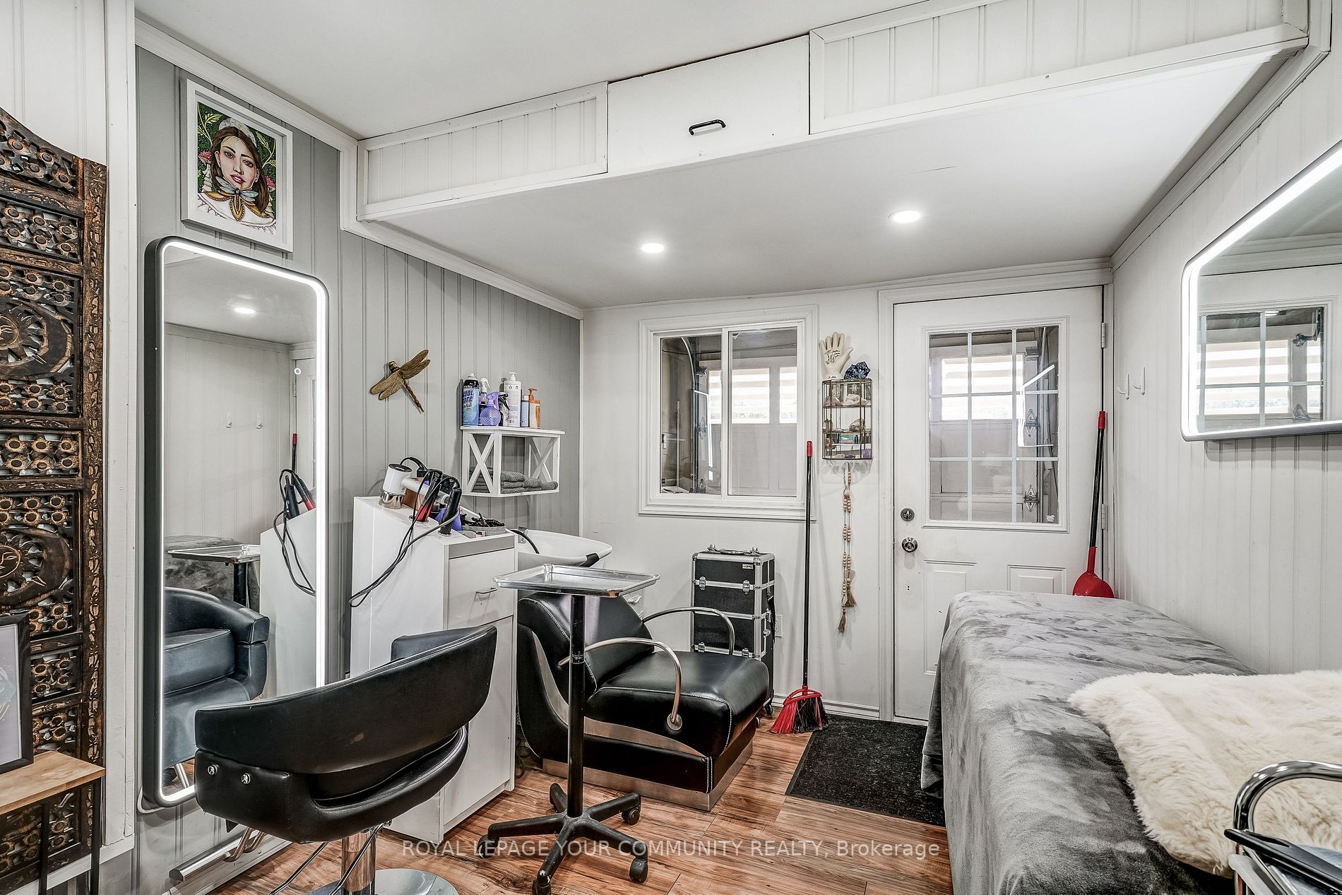 12 Churchland Dr