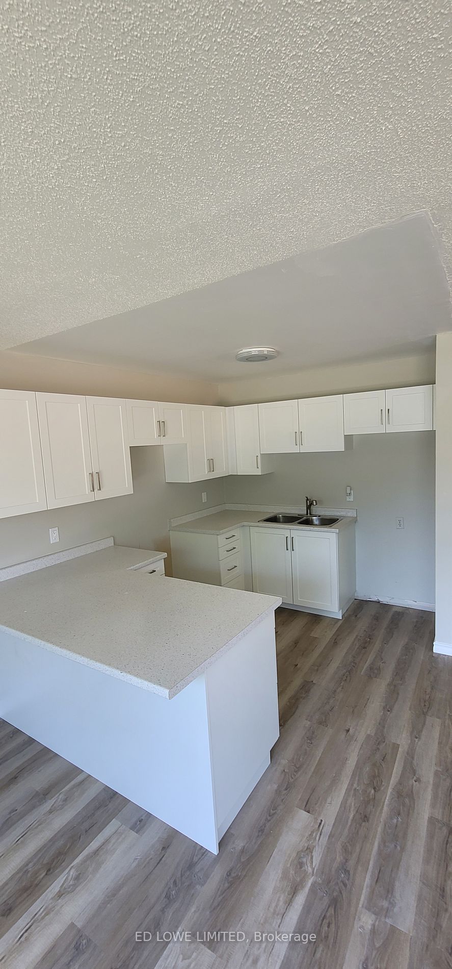 206 Barrie Rd, #6