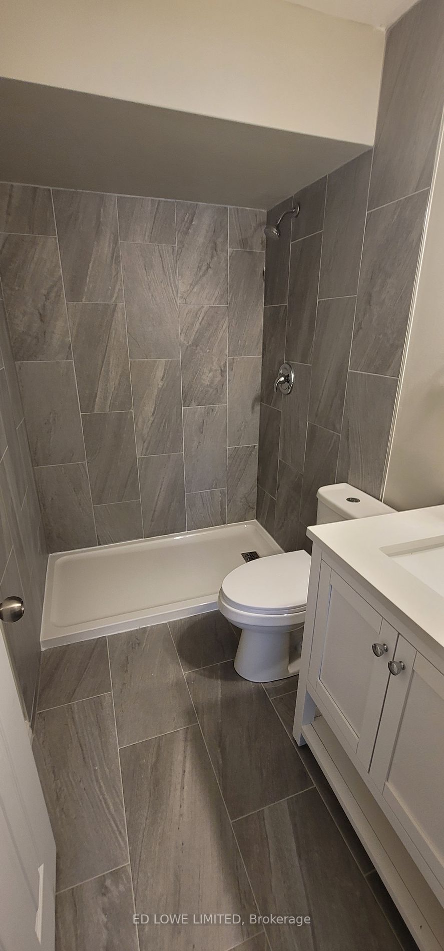 206 Barrie Rd, #6