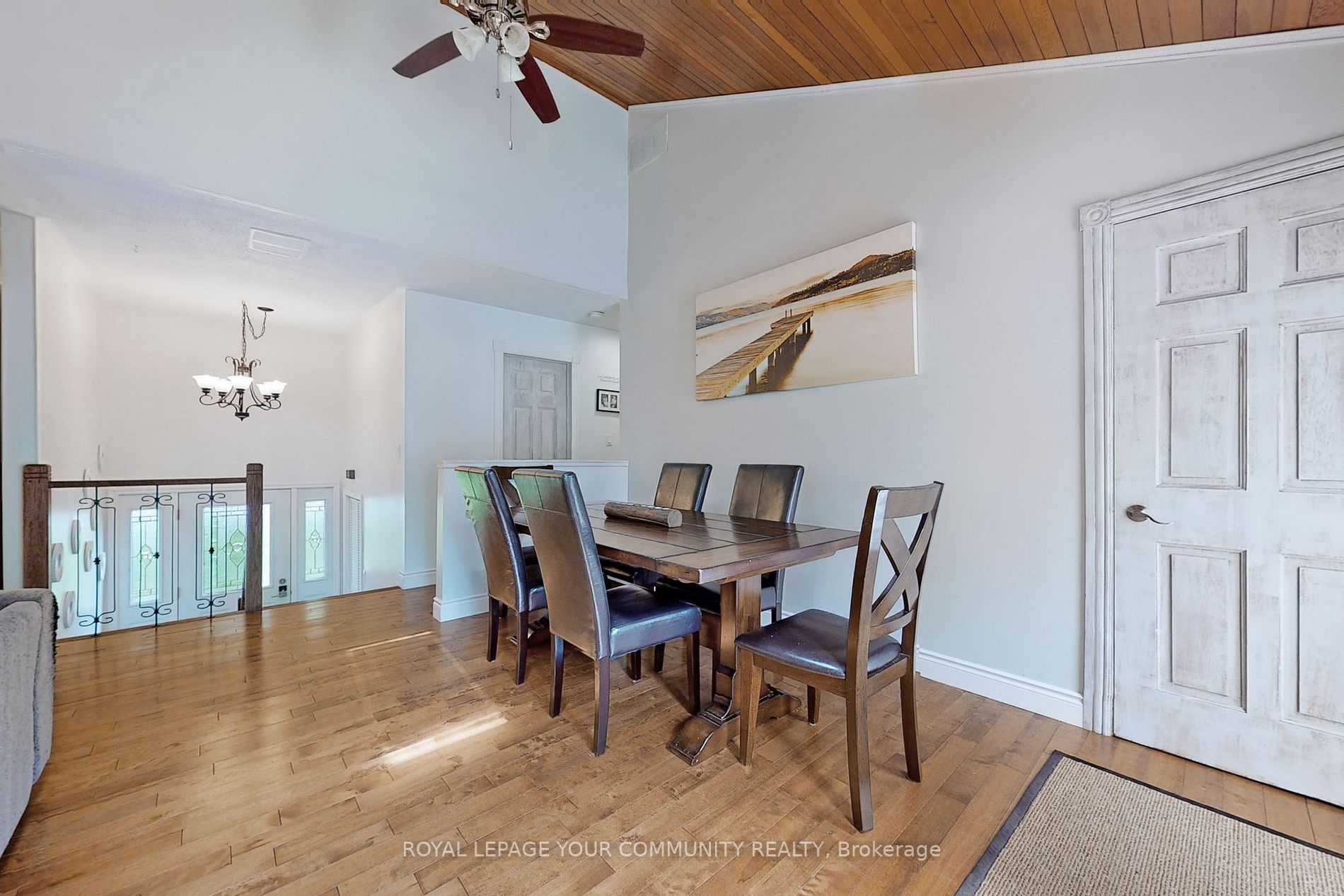 859 Lakeshore Road E
