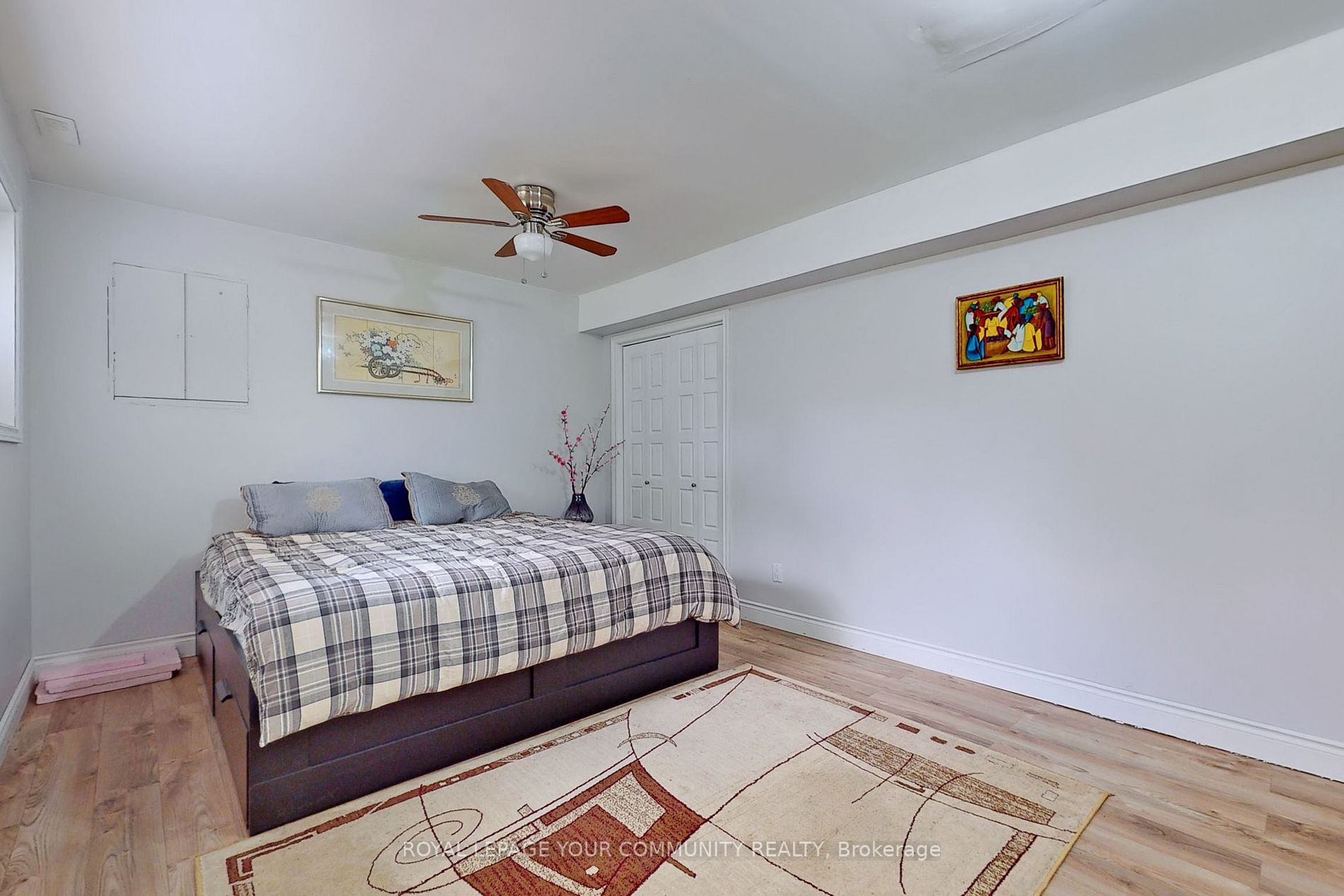 859 Lakeshore Road E