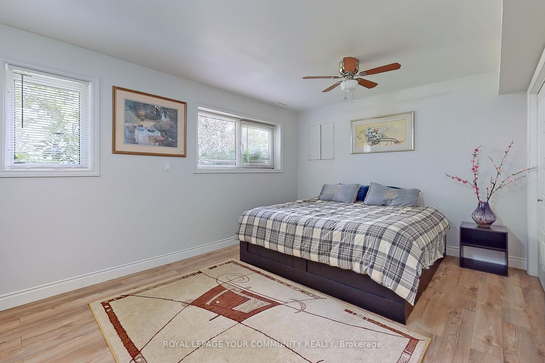 859 Lakeshore Road E