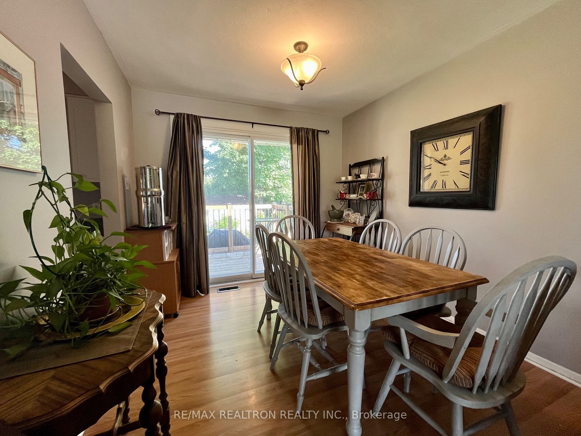 10 Highview Rd
