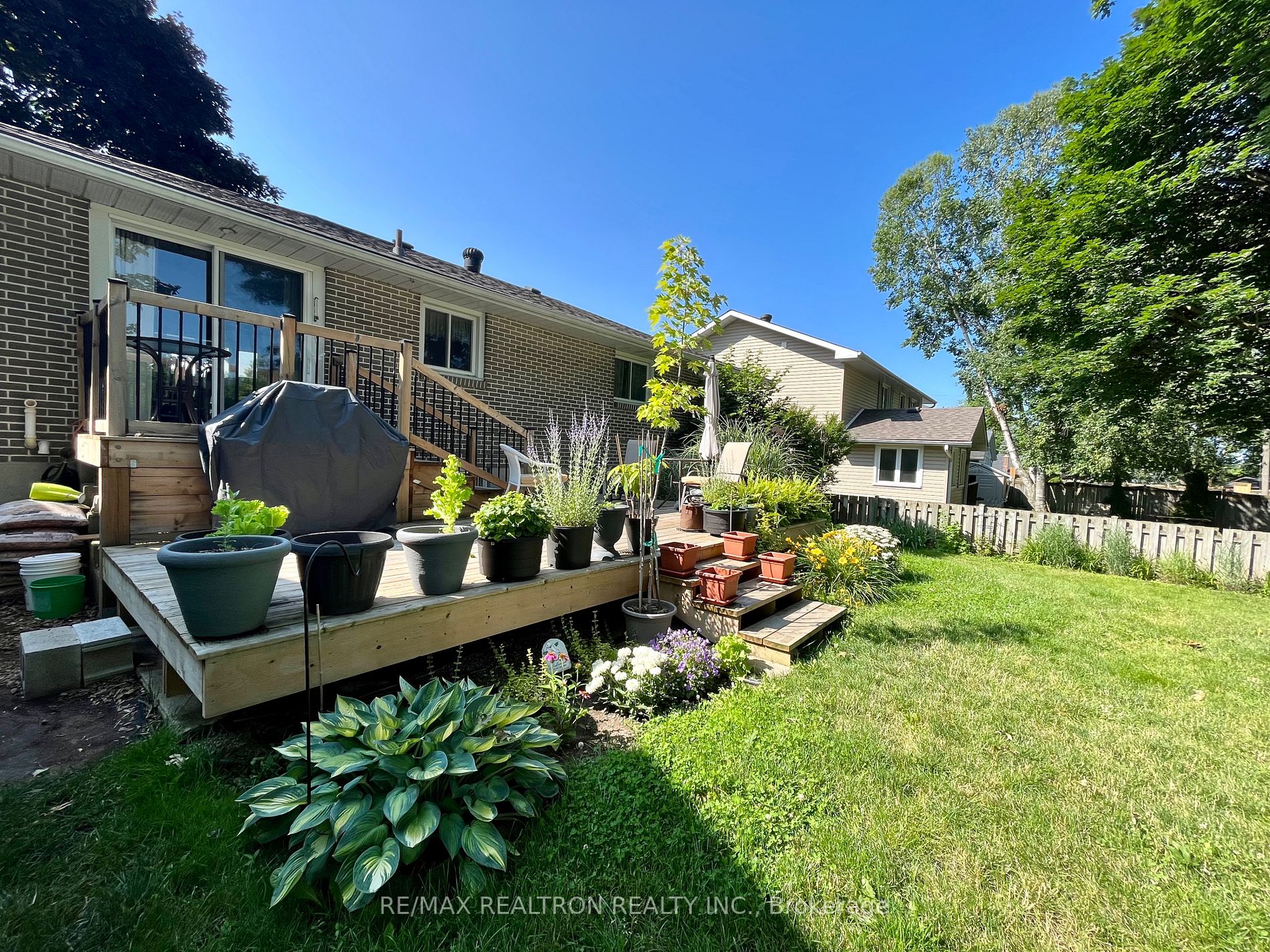 10 Highview Rd