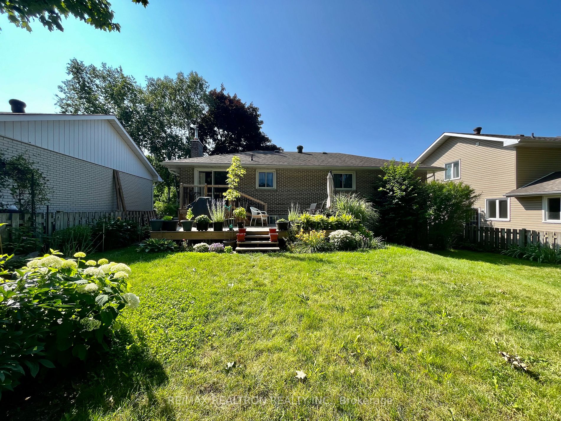 10 Highview Rd