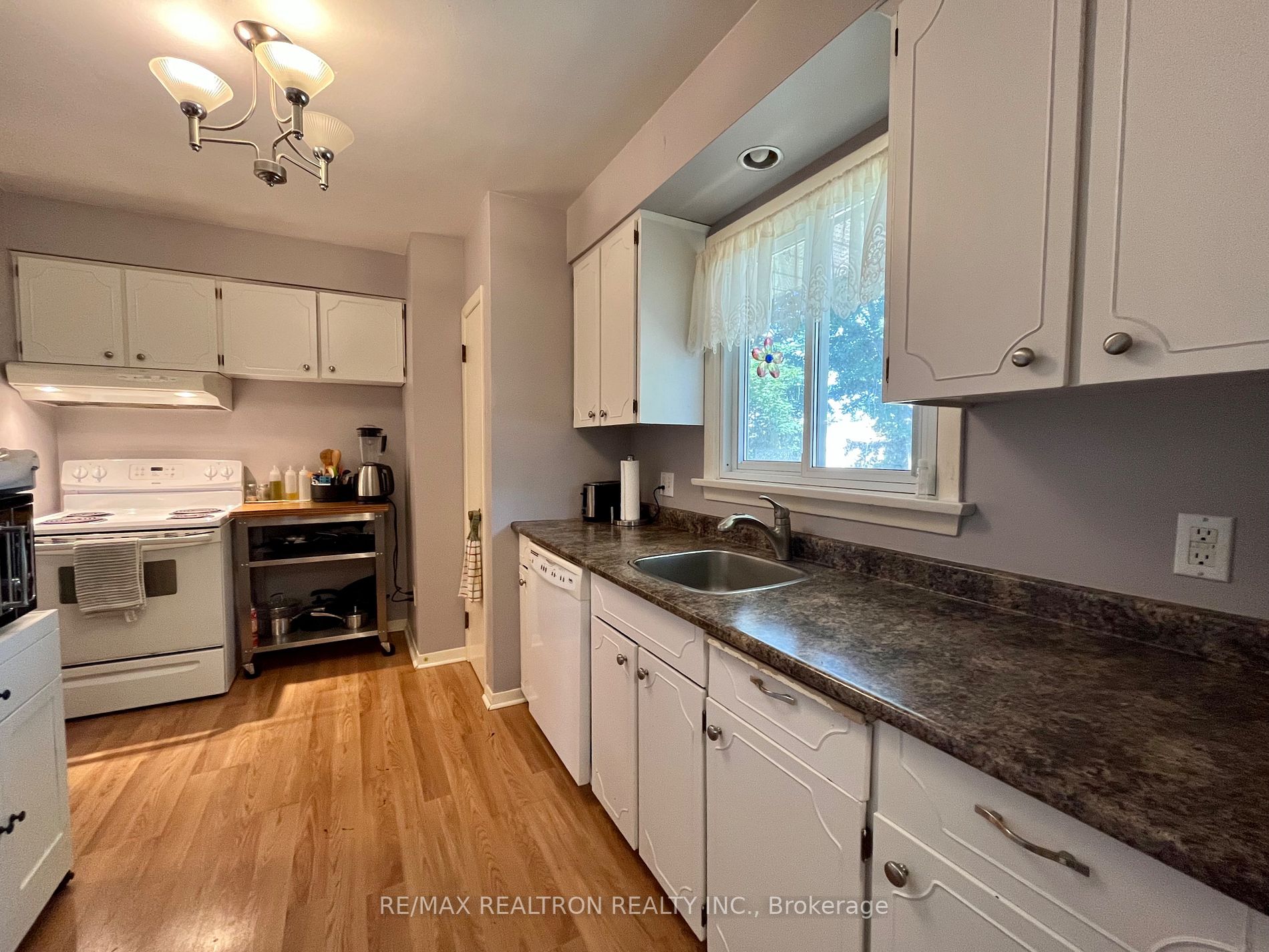 10 Highview Rd