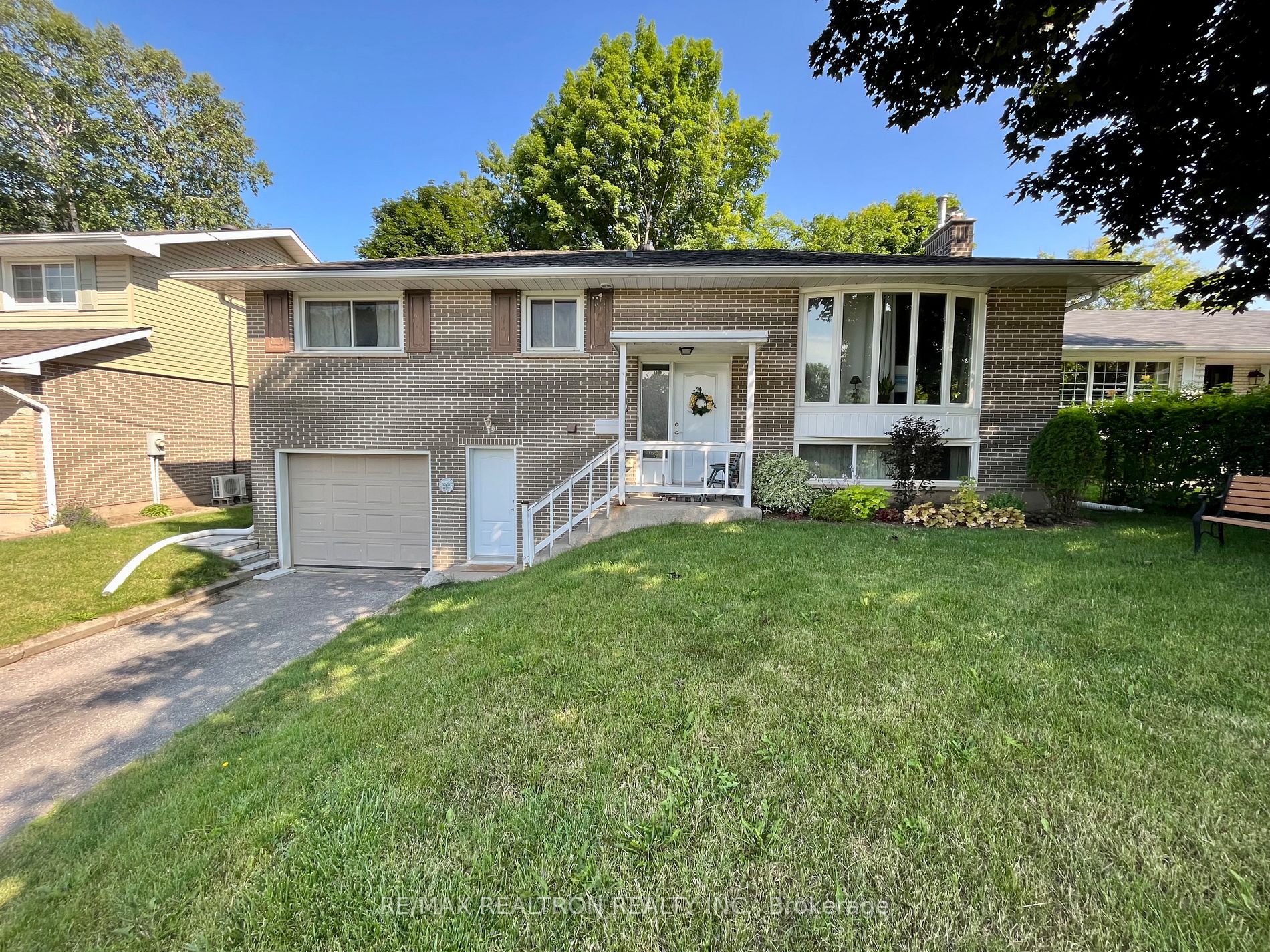 10 Highview Rd