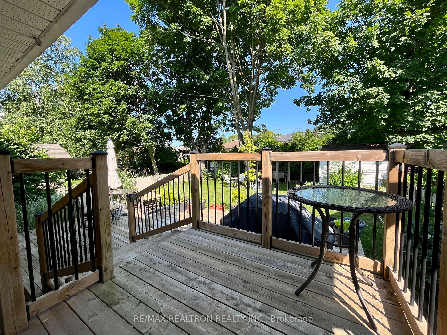 10 Highview Rd