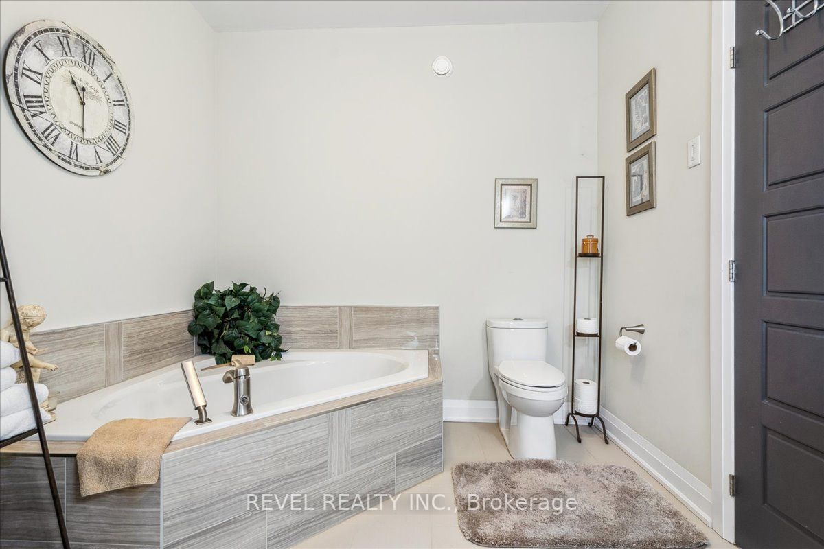 Listing S6684144 - Large Photo # 31