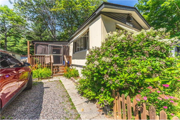 5216 County Road 90, Springwater