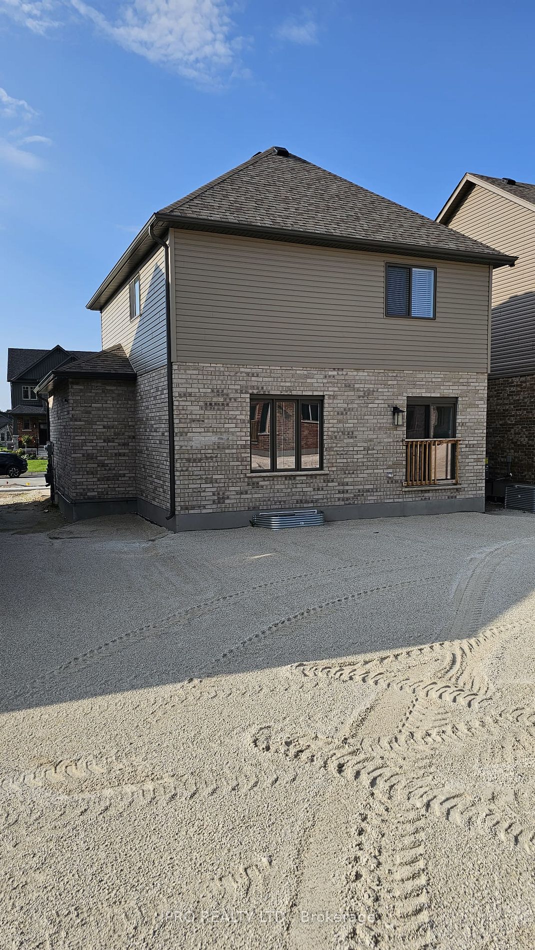 12 Mitchell Ave