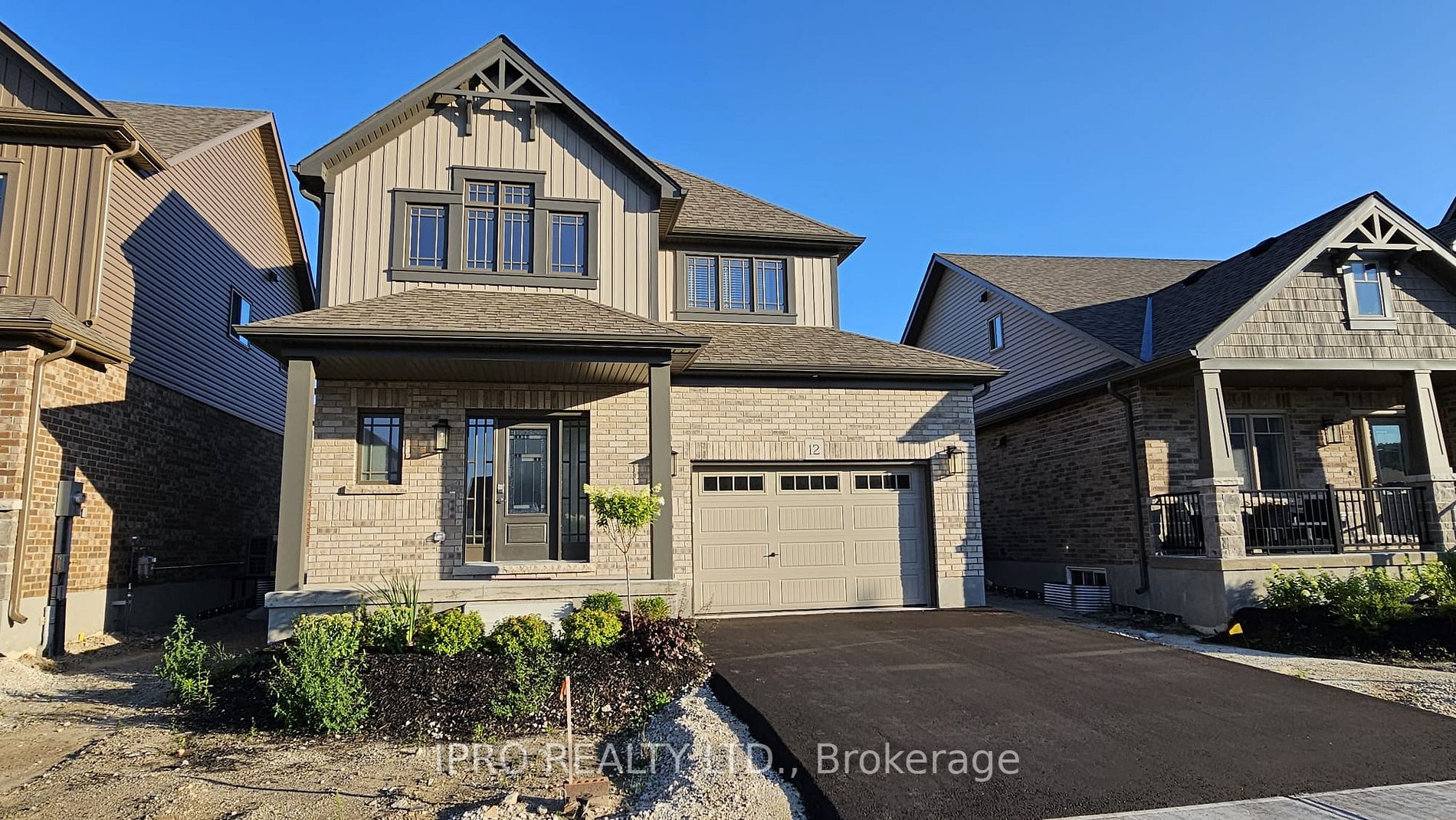 12 Mitchell Ave