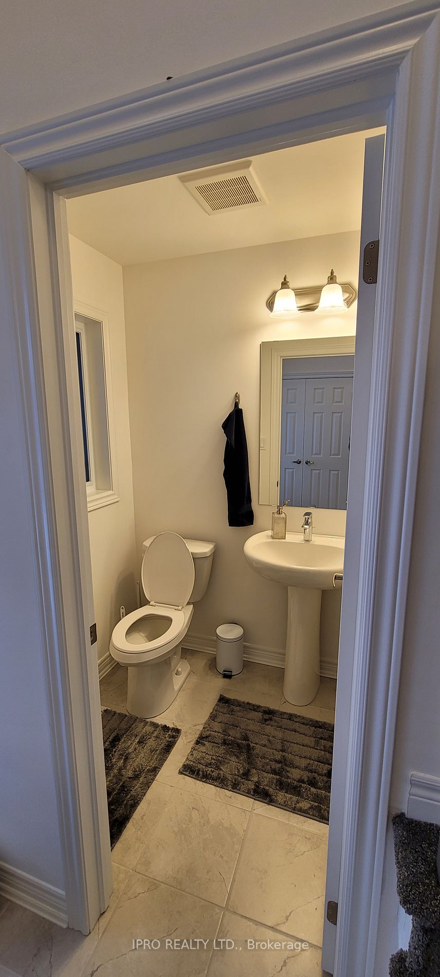 12 Mitchell Ave