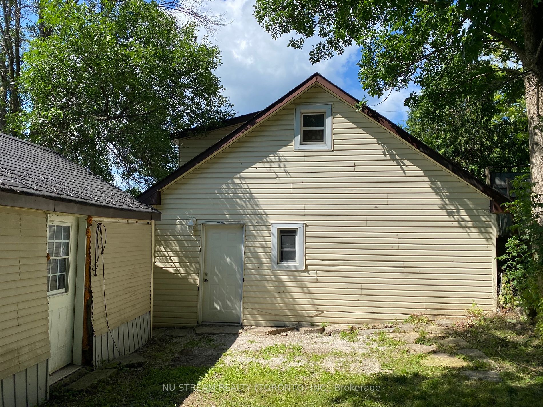 201 Atherley Rd