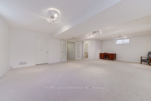 5 Danielle Cres