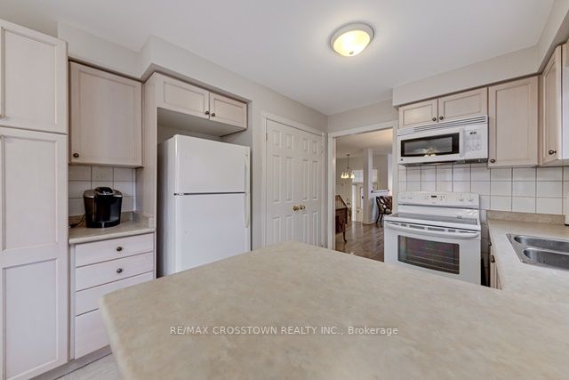 5 Danielle Cres