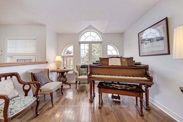 5 Danielle Cres