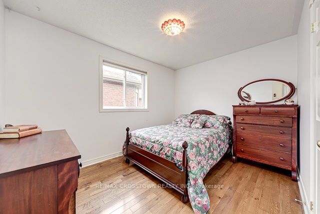 5 Danielle Cres