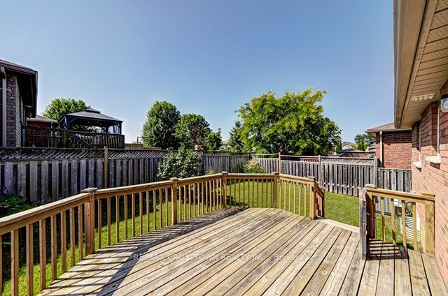 5 Danielle Cres