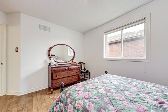 5 Danielle Cres