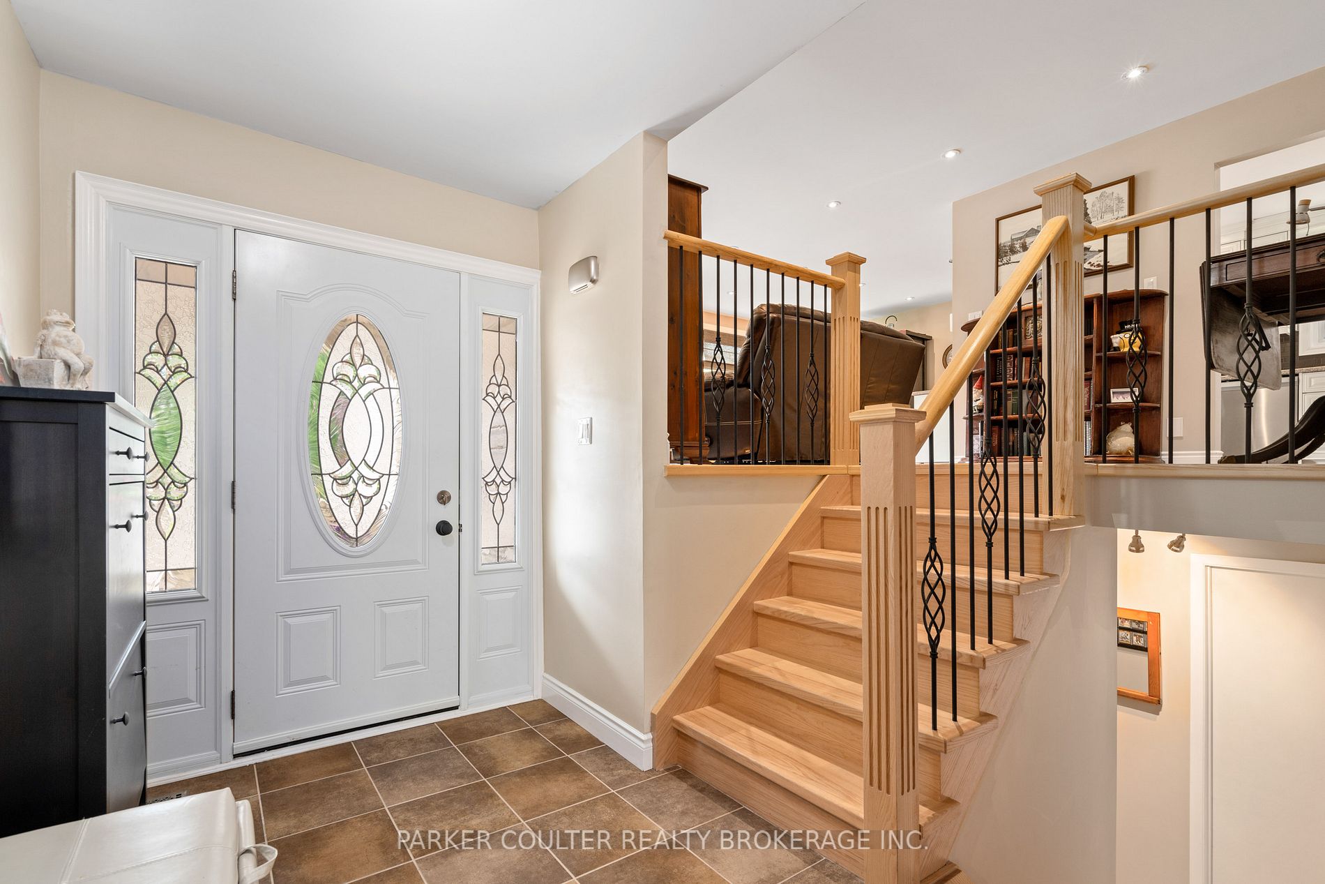 233 Walnut Cres