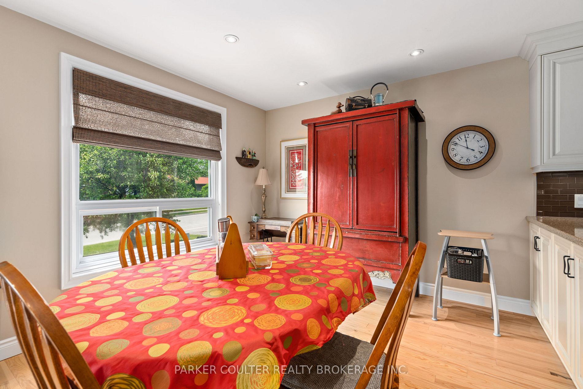 233 Walnut Cres