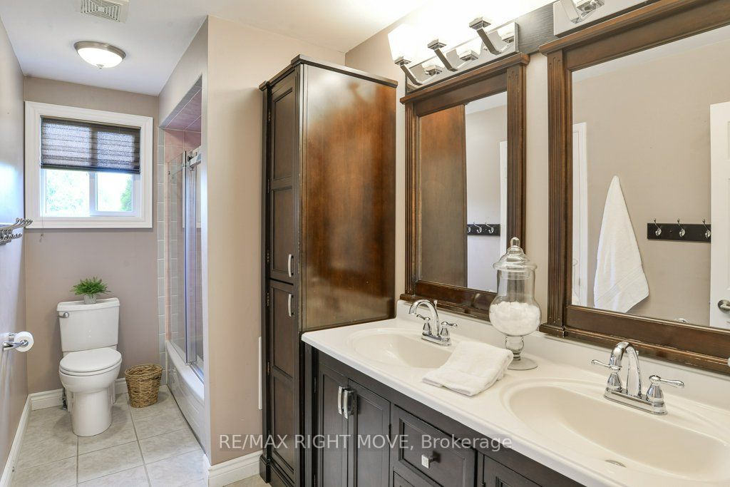 48 Laurentian Lane