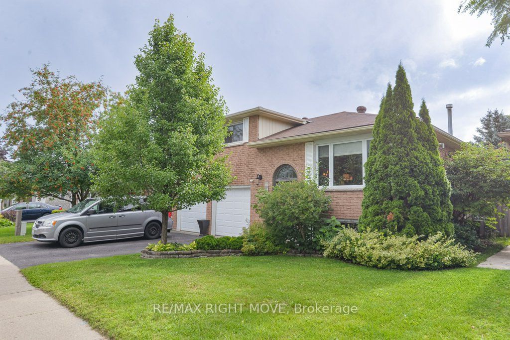 48 Laurentian Lane