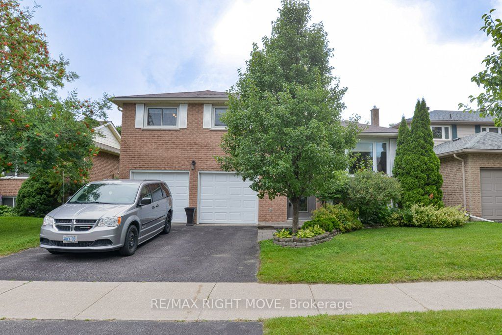 48 Laurentian Lane
