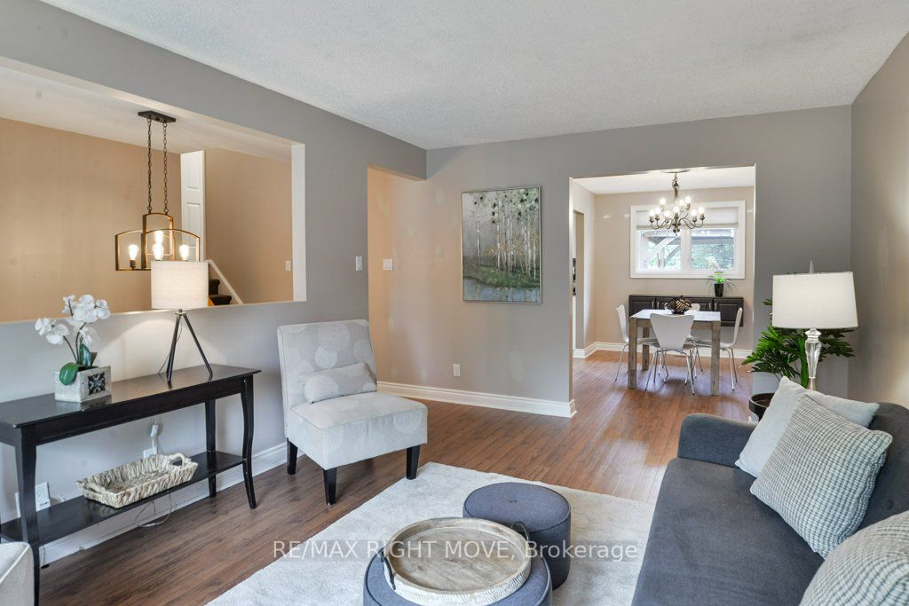 48 Laurentian Lane