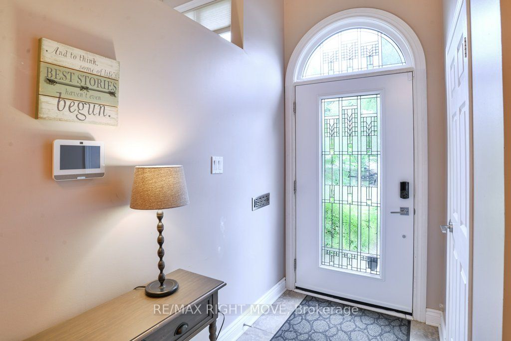 48 Laurentian Lane