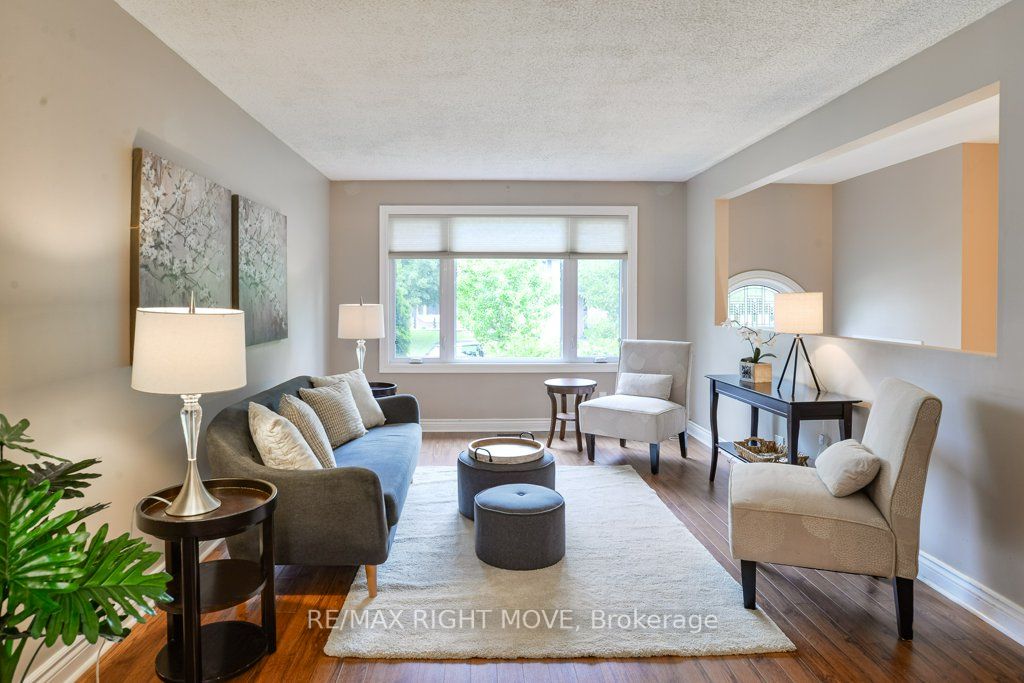 48 Laurentian Lane
