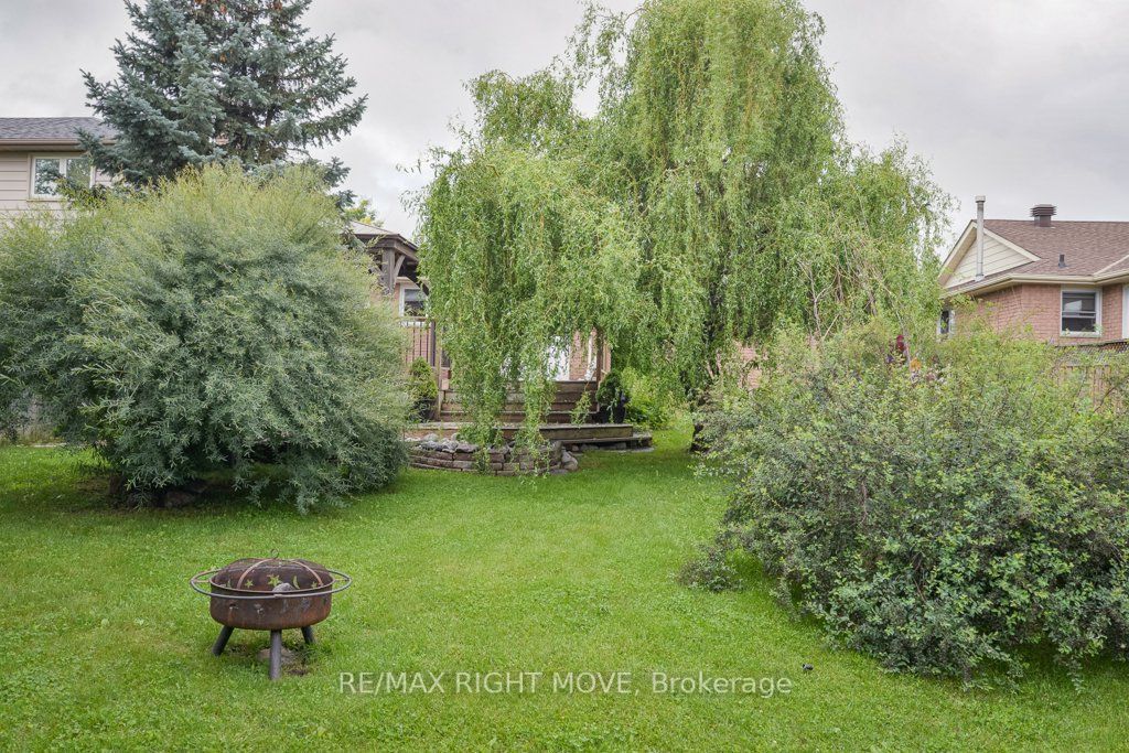 48 Laurentian Lane