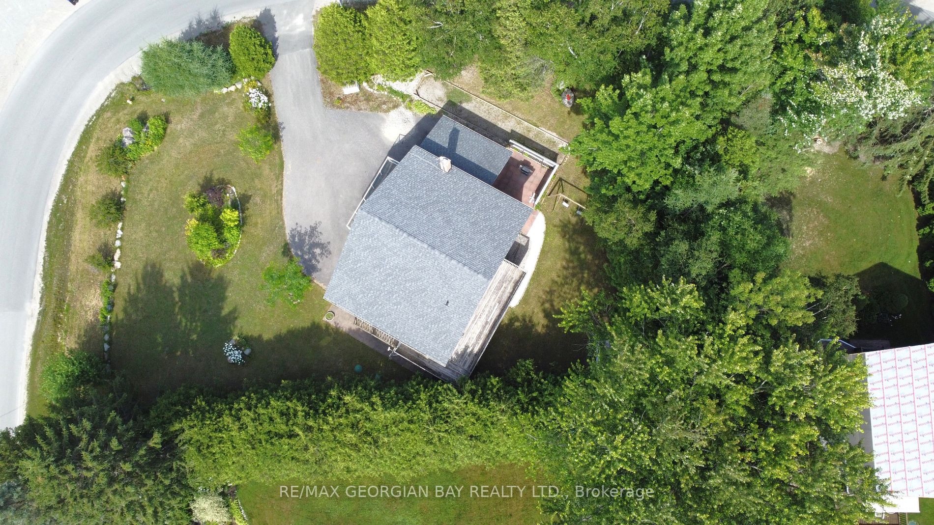 Listing S6689858 - Large Photo # 27