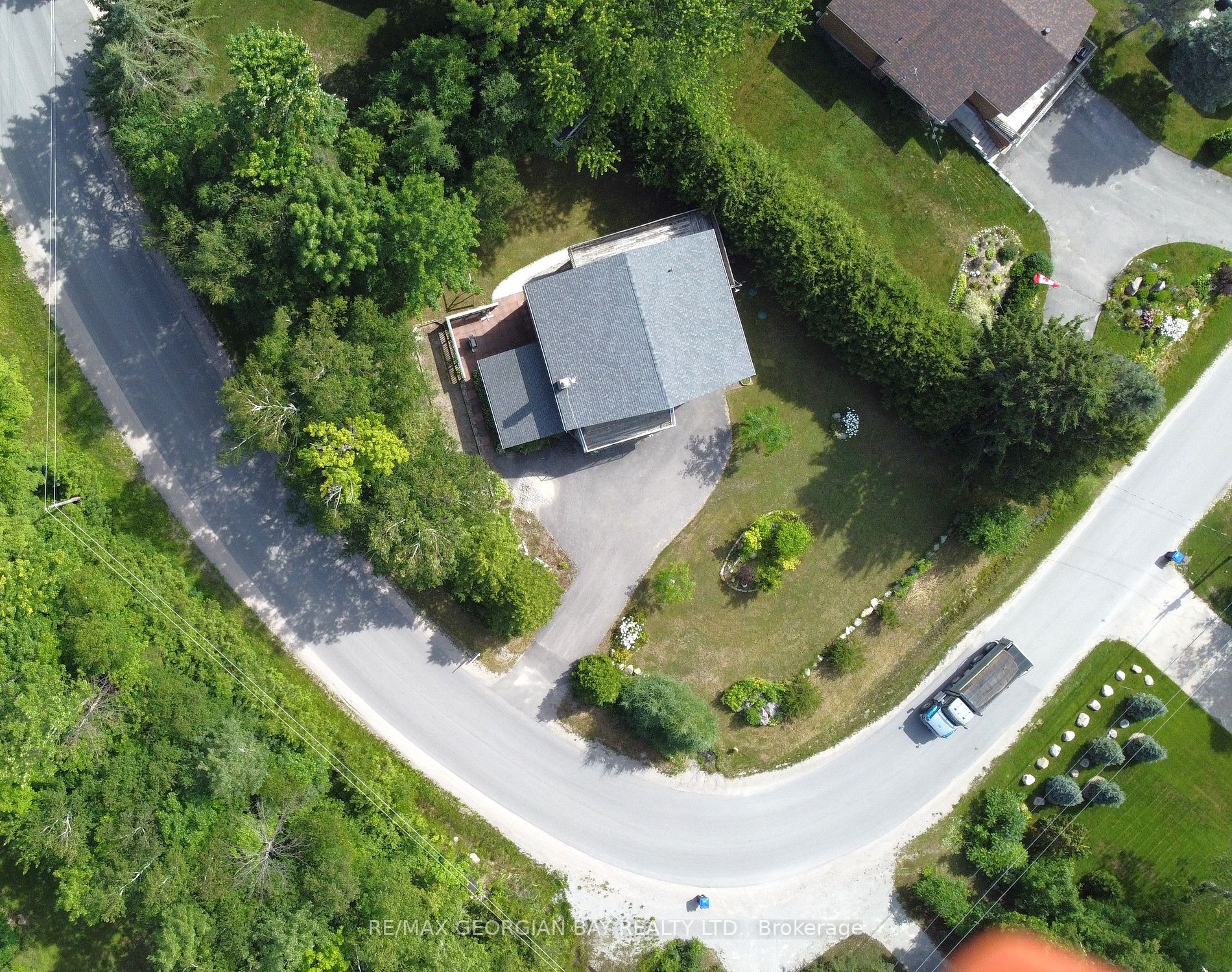 Listing S6689858 - Large Photo # 29